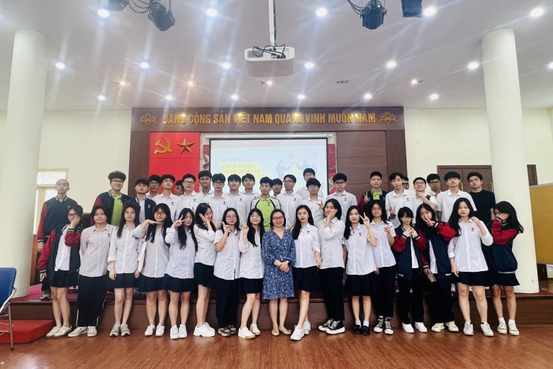 Hoạt động trải nghiệm tham vấn nghề nghiệp cho học sinh THPT tại trường Thực nghiệm